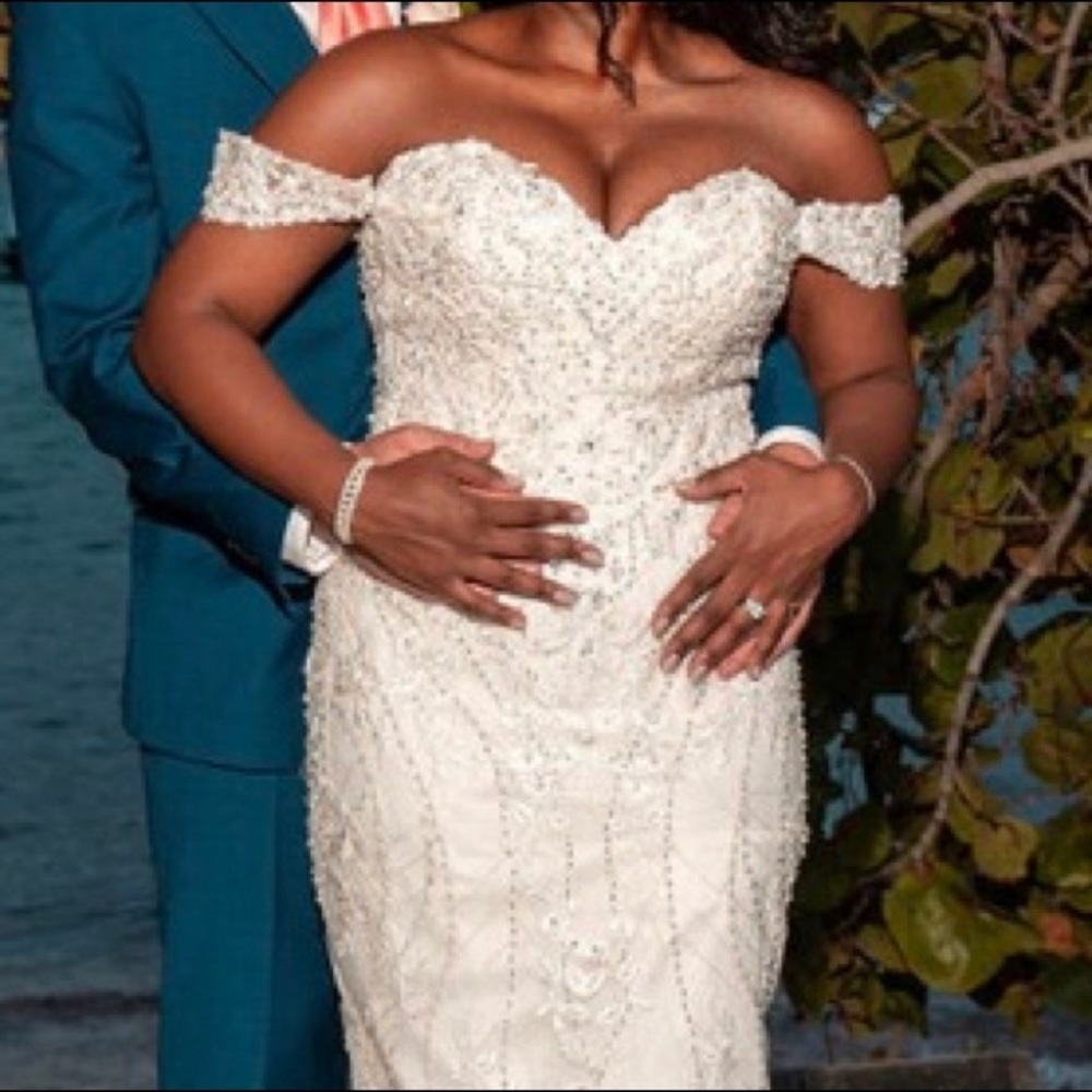 Wedding dress